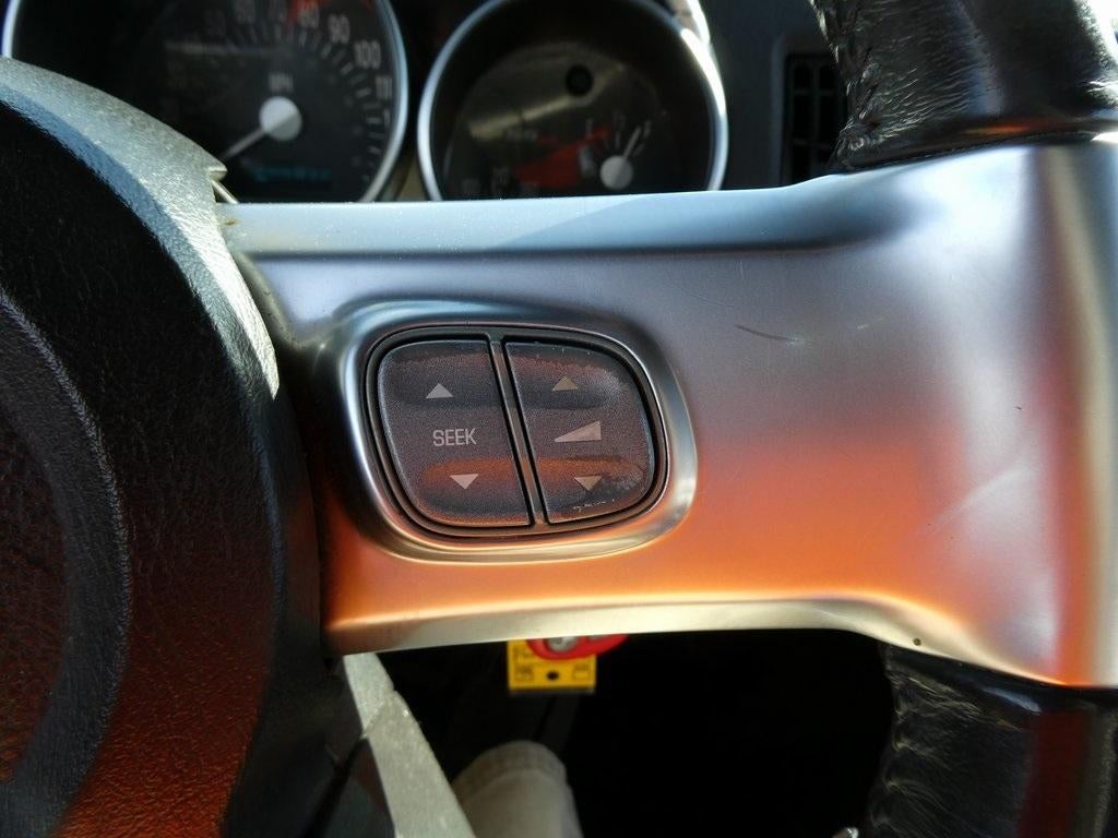 2005 Chevrolet SSR LS