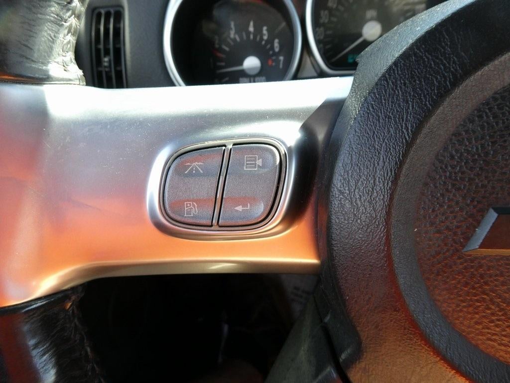 2005 Chevrolet SSR LS