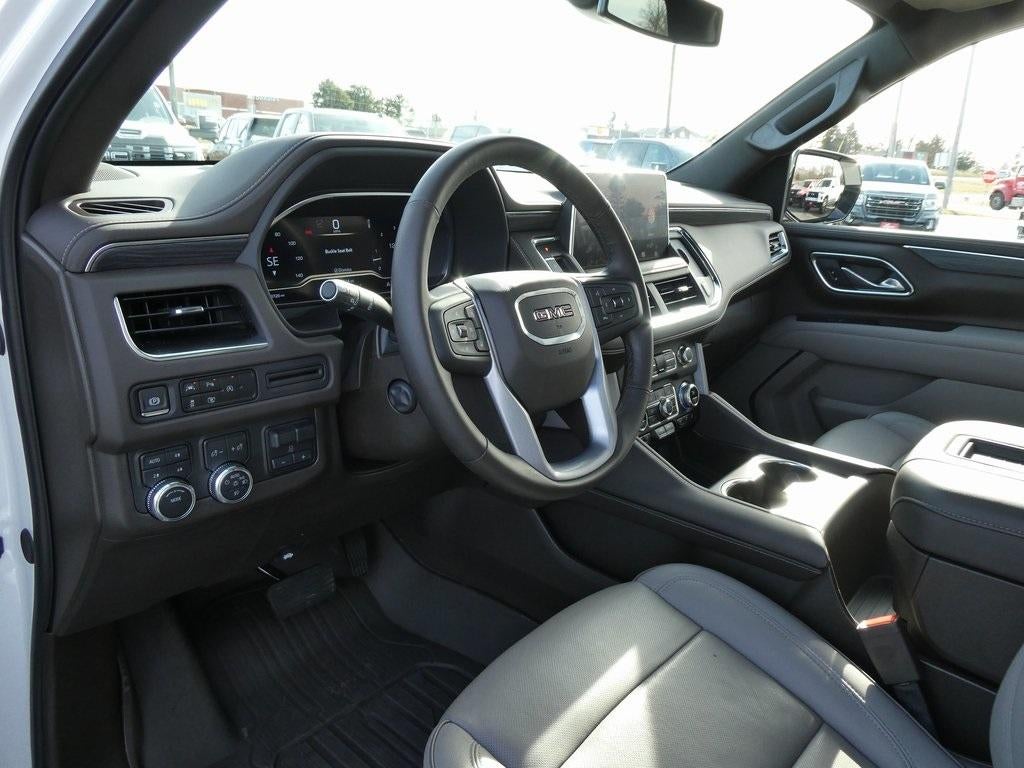 2024 GMC Yukon XL SLT