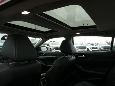 2023 Nissan Maxima Platinum