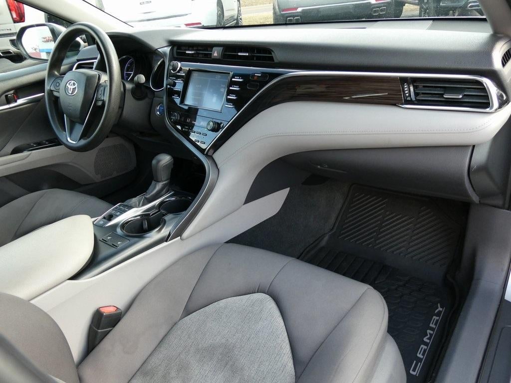 2018 Toyota Camry Hybrid LE