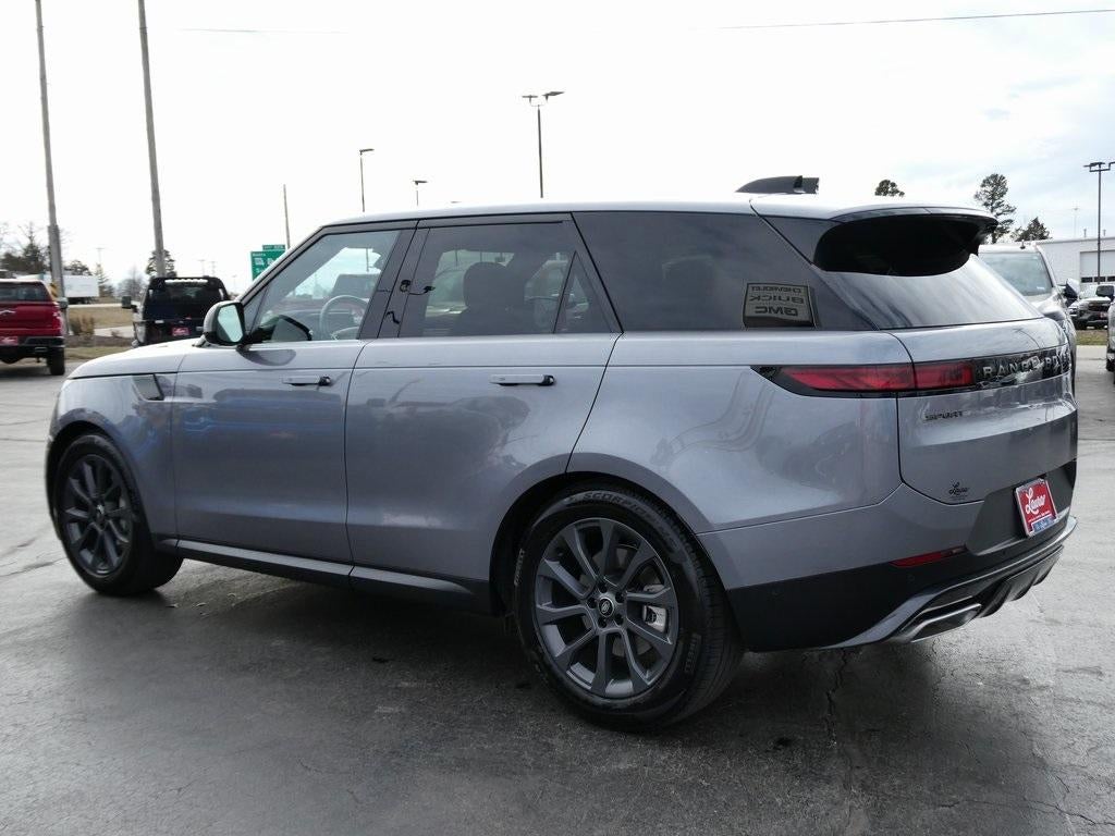 2025 Land Rover Range Rover Sport SE