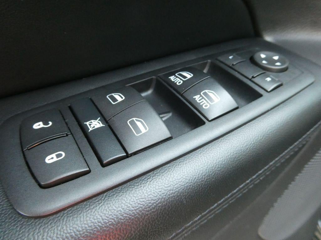 2017 Jeep Grand Cherokee Altitude 4x4 *Ltd Avail*