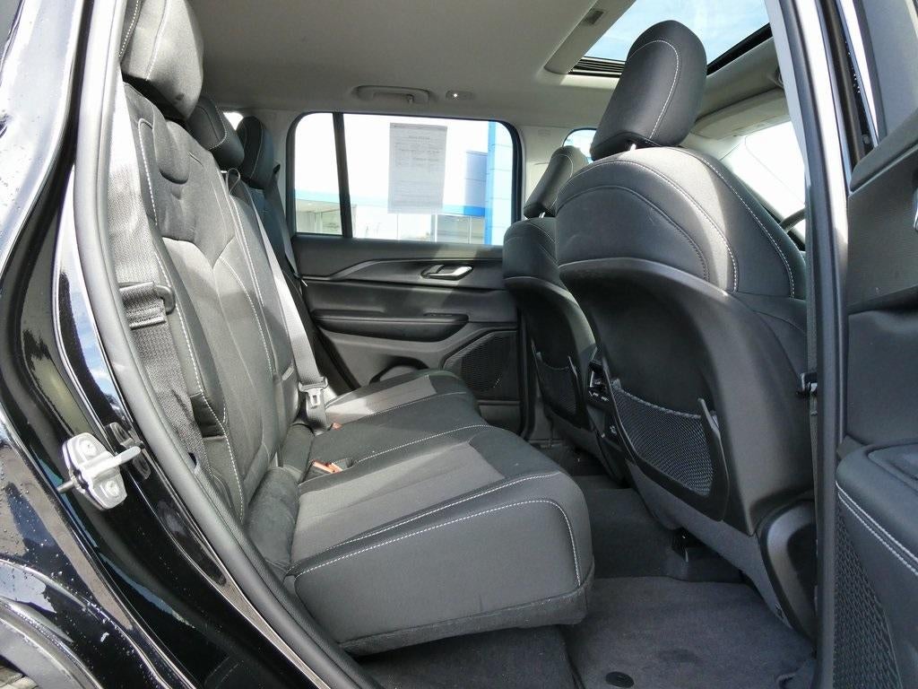 2024 Jeep Grand Cherokee Laredo 4x4