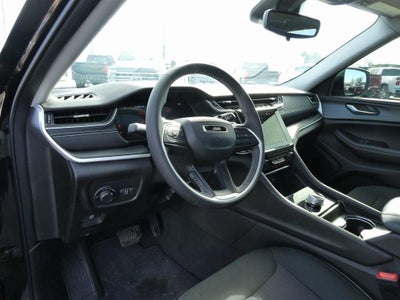 2024 Jeep Grand Cherokee Laredo 4x4