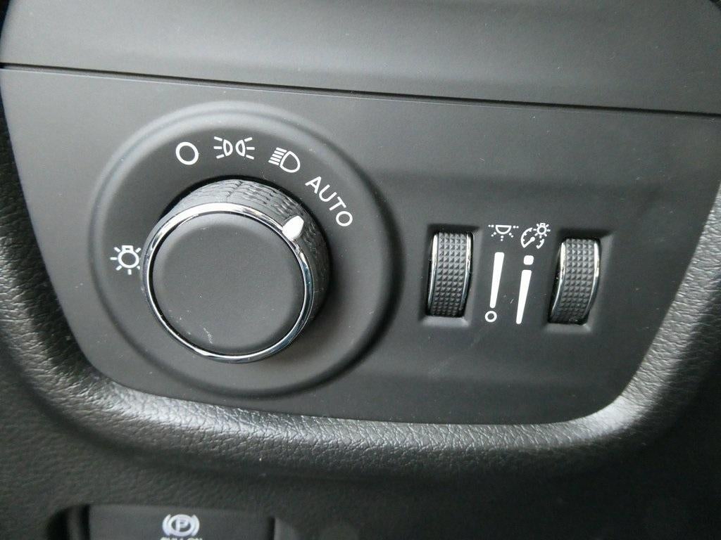 2024 Jeep Grand Cherokee Laredo 4x4