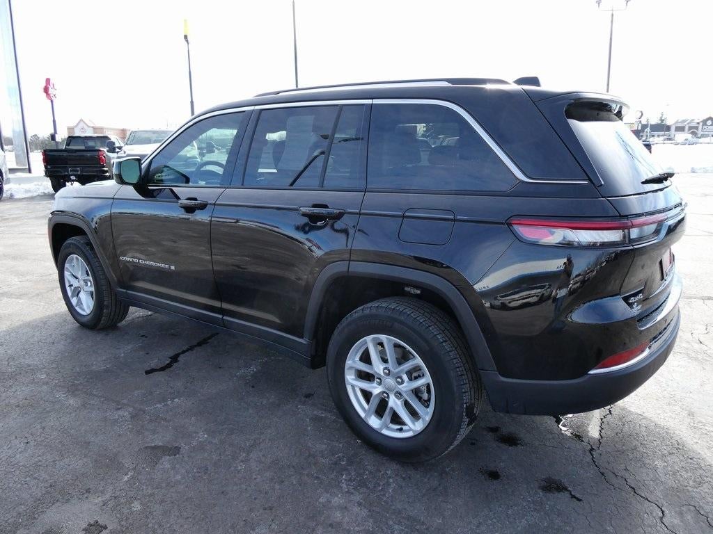 2024 Jeep Grand Cherokee Laredo 4x4