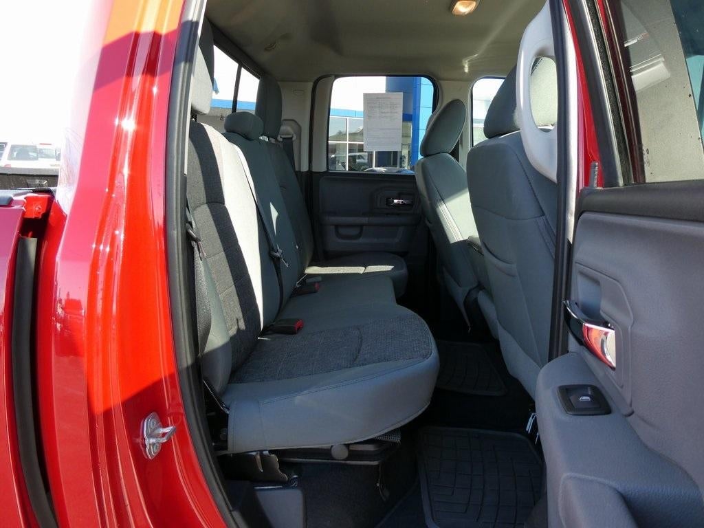 2016 RAM 1500 4WD Quad Cab 6.4 Ft Box Big Horn