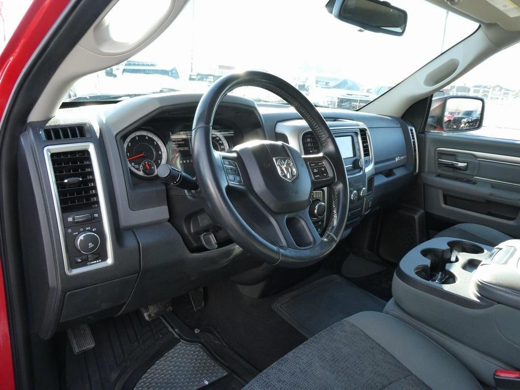 2016 RAM 1500 4WD Quad Cab 6.4 Ft Box Big Horn