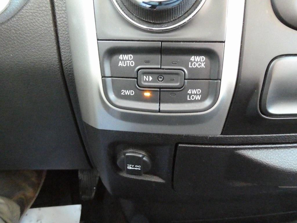 2016 RAM 1500 4WD Quad Cab 6.4 Ft Box Big Horn