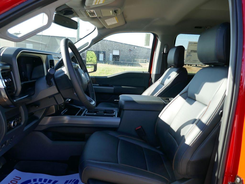2026 Ford Super Duty F-550 DRW XL 4WD Crew Cab 179" WB 60" CA