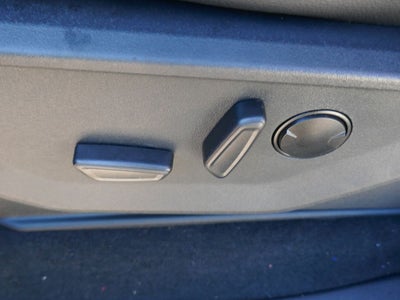2026 Ford Super Duty F-550 DRW XL 4WD Crew Cab 179" WB 60" CA