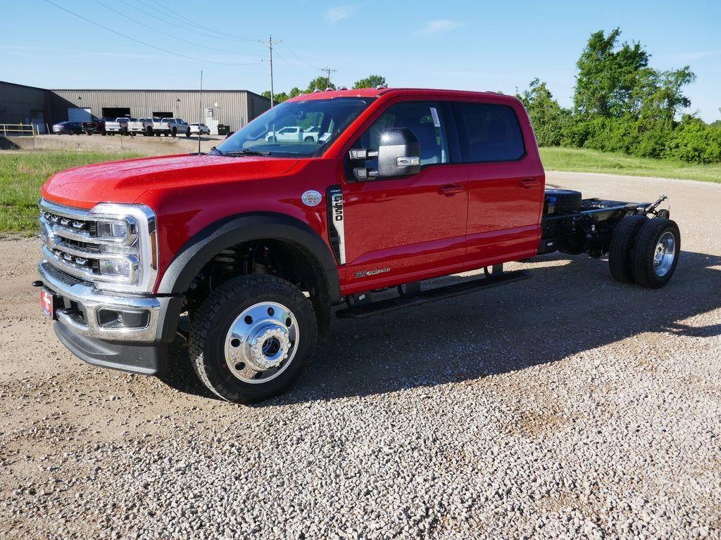 2026 Ford Super Duty F-550 DRW XL 4WD Crew Cab 179" WB 60" CA