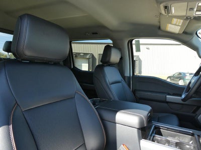 2027 Ford Super Duty F-550 DRW LARIAT 4WD Crew Cab 179" WB 60" CA