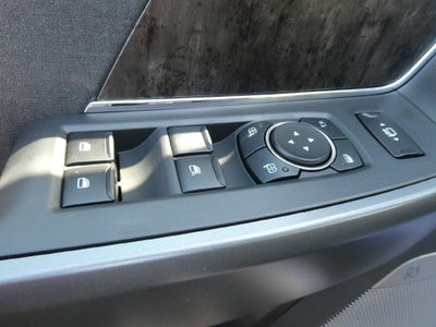 2027 Ford Super Duty F-550 DRW LARIAT 4WD Crew Cab 179" WB 60" CA