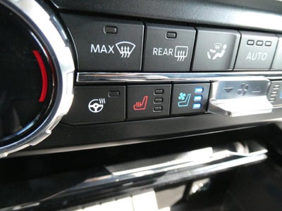 2027 Ford Super Duty F-550 DRW LARIAT 4WD Crew Cab 179" WB 60" CA