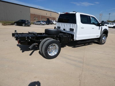 2027 Ford Super Duty F-550 DRW LARIAT 4WD Crew Cab 179" WB 60" CA