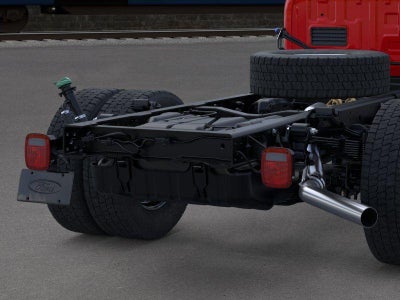 2026 Ford Super Duty F-550 DRW XL 4WD Crew Cab 179" WB 60" CA