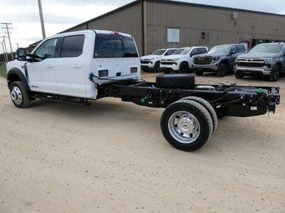 2027 Ford Super Duty F-550 DRW LARIAT 4WD Crew Cab 179" WB 60" CA