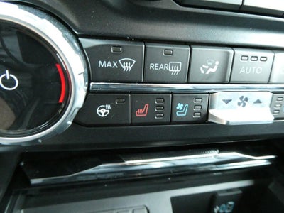 2026 Ford Super Duty F-550 DRW LARIAT 4WD Crew Cab 179" WB 60" CA