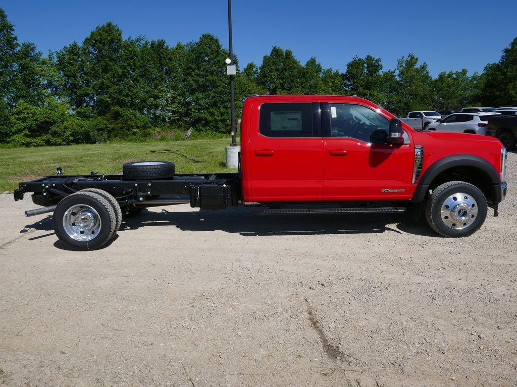 2026 Ford Super Duty F-550 DRW XL 4WD Crew Cab 179" WB 60" CA