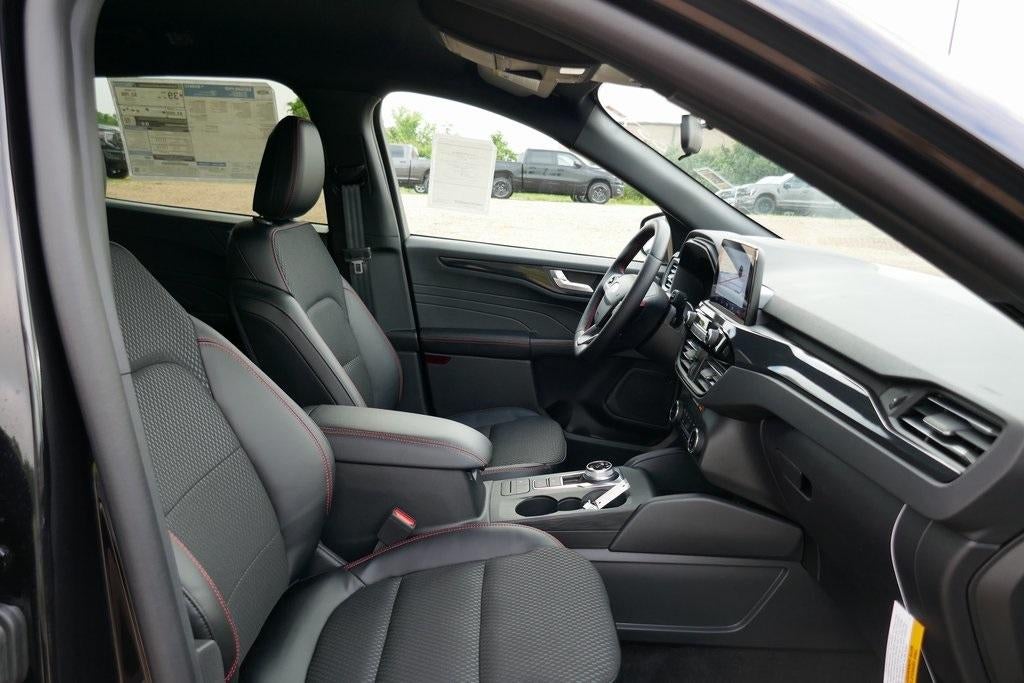 2025 Ford Escape ST-Line FWD