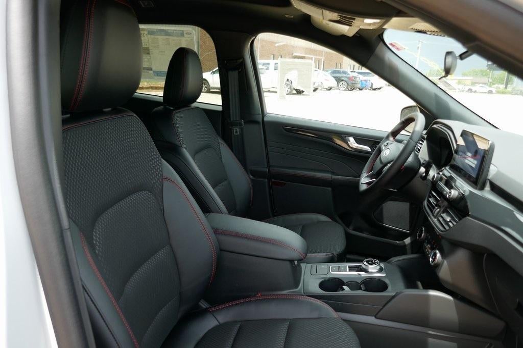 2025 Ford Escape ST-Line Select AWD