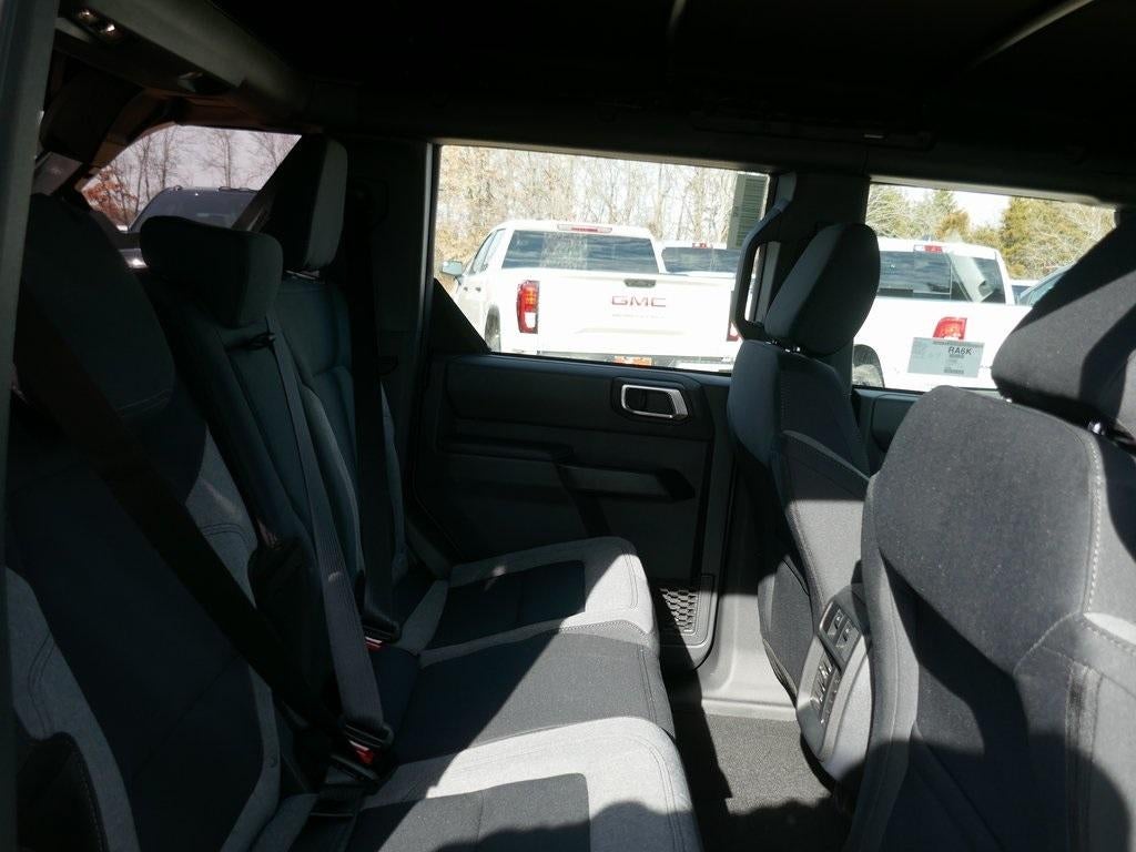 2026 Ford Bronco Base 4 Door 4x4