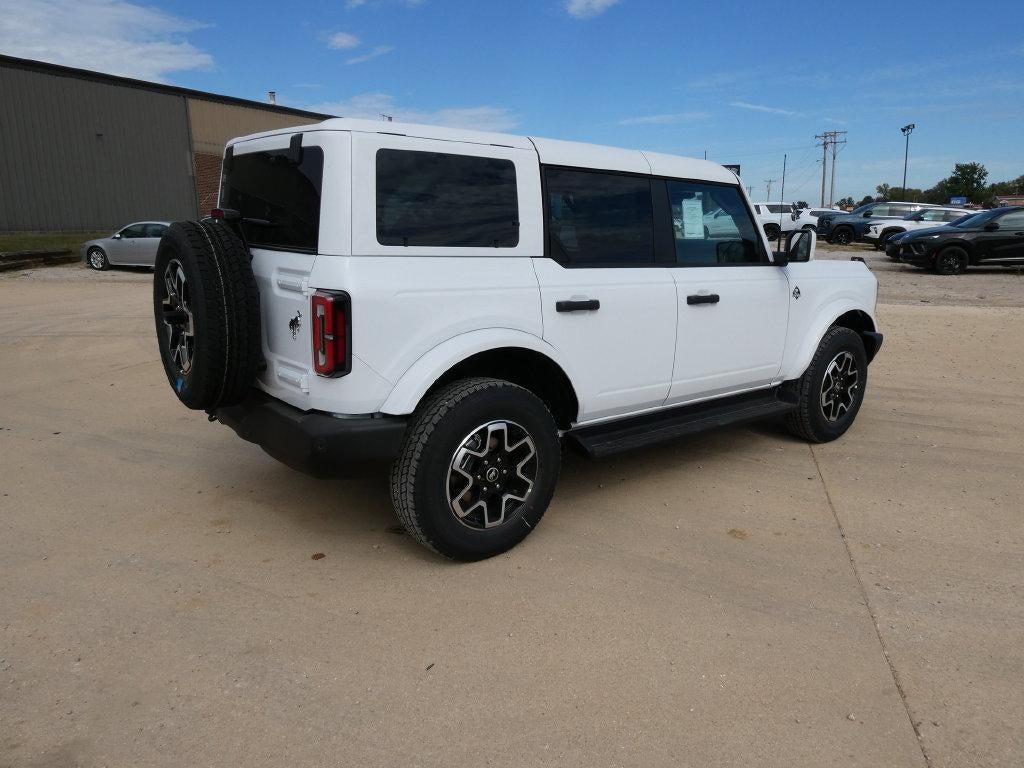 2026 Ford Bronco Outer Banks 4 Door 4x4