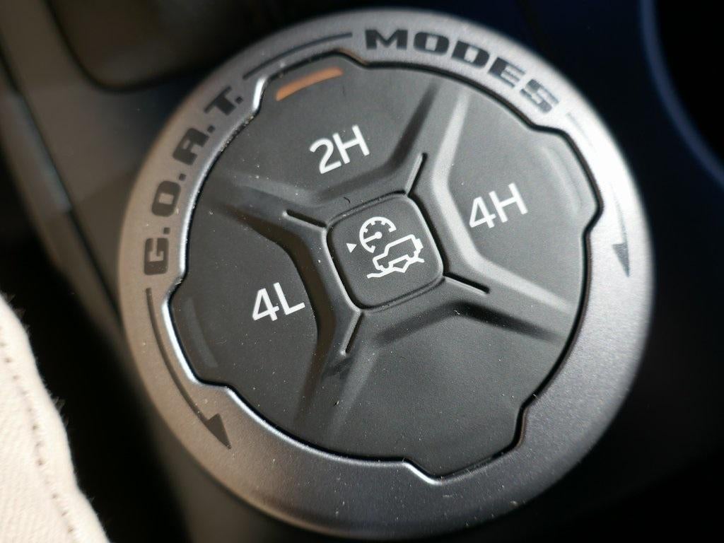 2025 Ford Bronco Outer Banks 4 Door 4x4