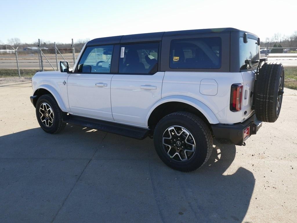 2025 Ford Bronco Outer Banks 4 Door 4x4