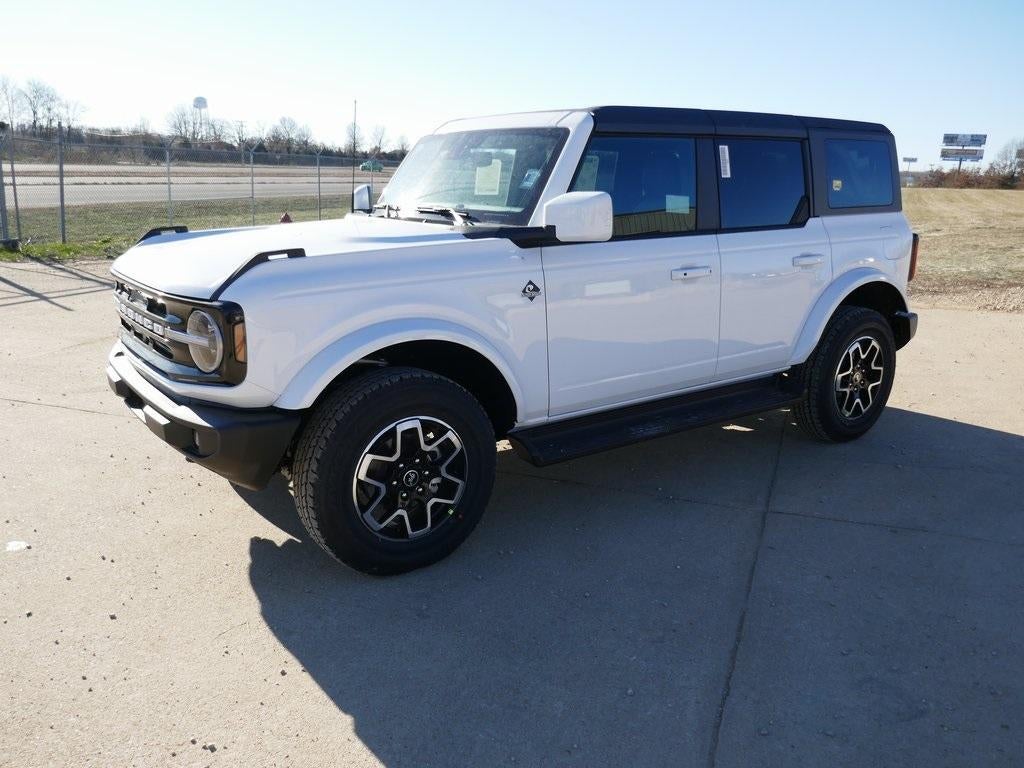 2025 Ford Bronco Outer Banks 4 Door 4x4