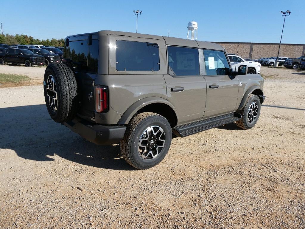 2026 Ford Bronco Outer Banks 4 Door 4x4