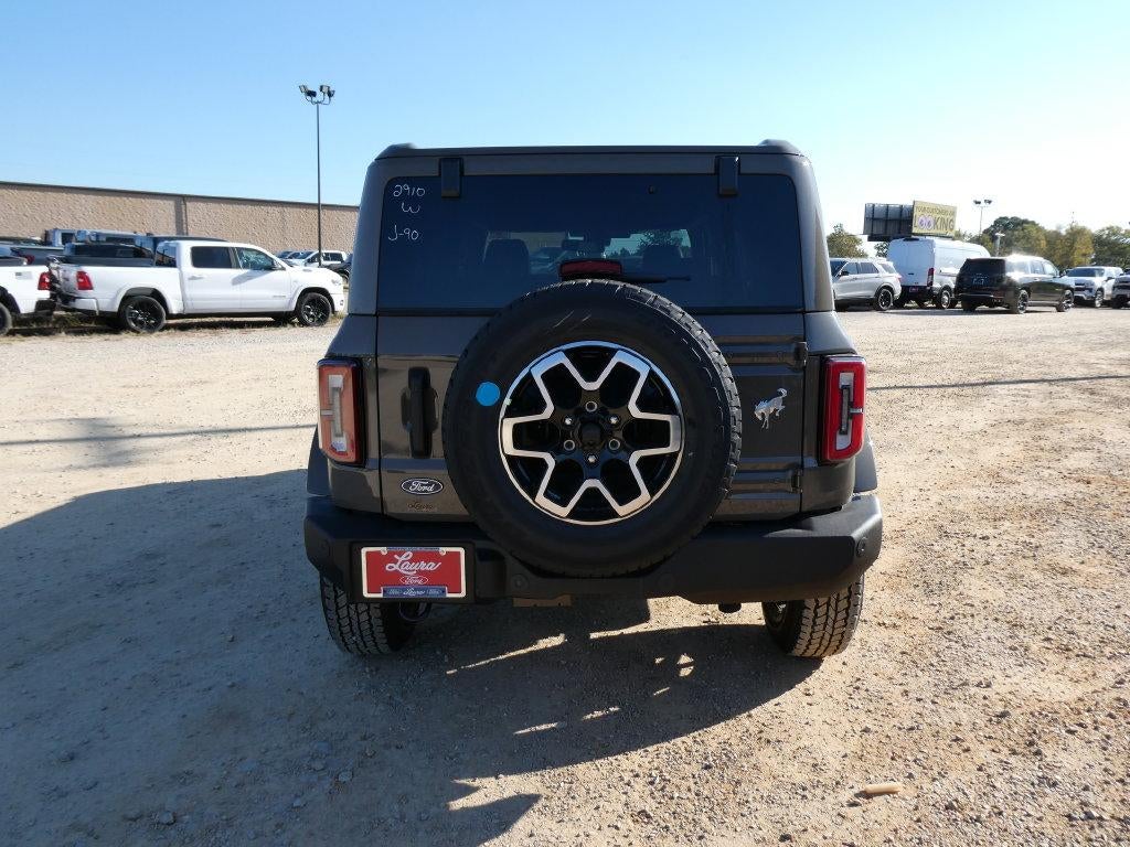 2026 Ford Bronco Outer Banks 4 Door 4x4