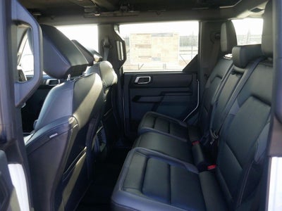 2025 Ford Bronco Outer Banks 4 Door 4x4