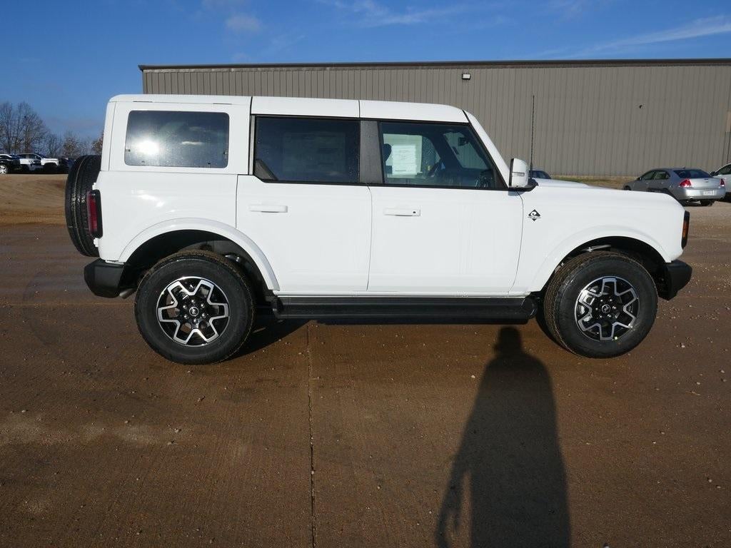 2025 Ford Bronco Outer Banks 4 Door 4x4