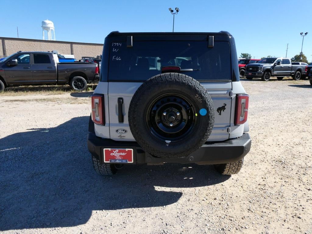2026 Ford Bronco Outer Banks 4 Door 4x4