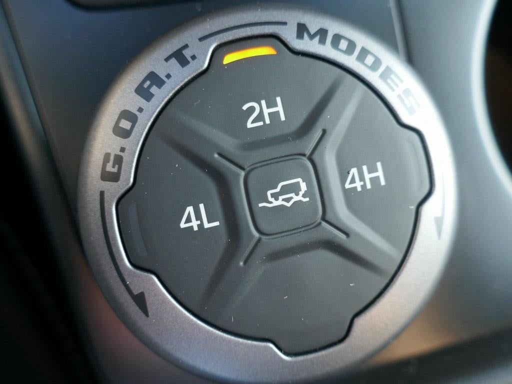 2025 Ford Bronco Outer Banks 4 Door 4x4