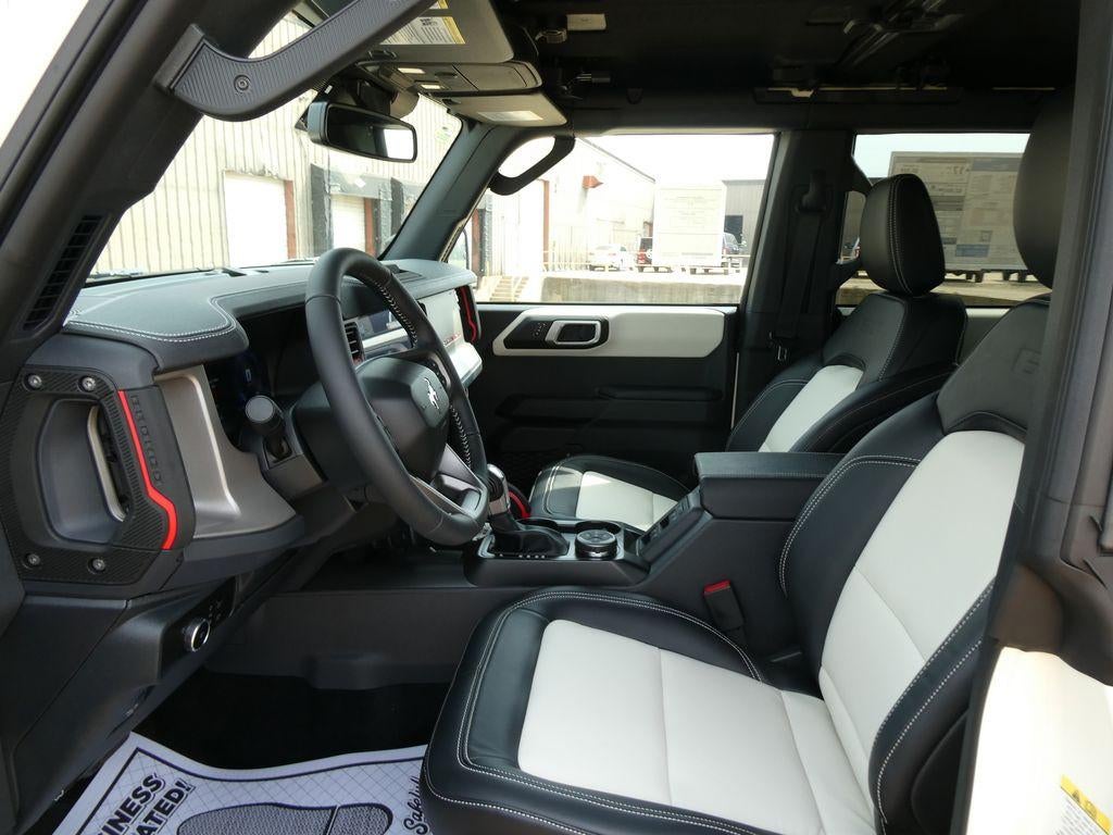 2026 Ford Bronco Outer Banks 4 Door 4x4
