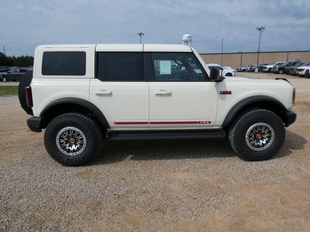2026 Ford Bronco Outer Banks 4 Door 4x4