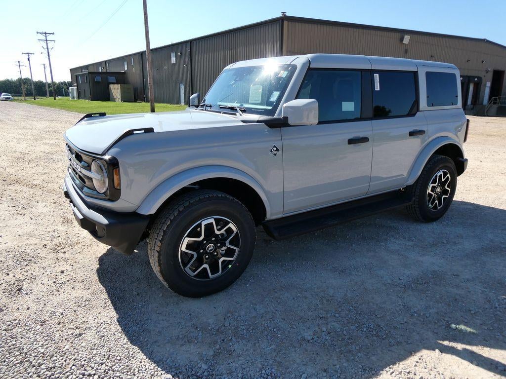 2026 Ford Bronco Outer Banks 4 Door 4x4