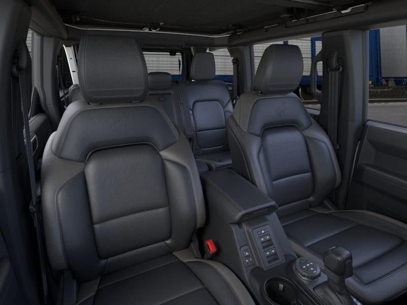 2025 Ford Bronco Outer Banks 4 Door 4x4