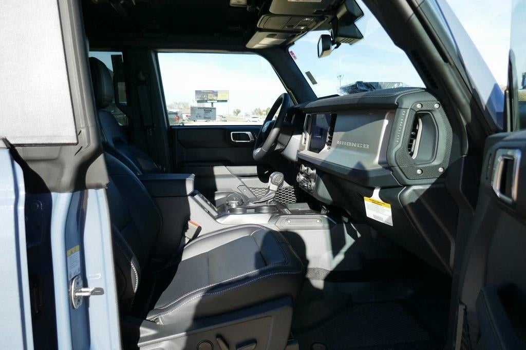 2025 Ford Bronco Outer Banks 4 Door 4x4