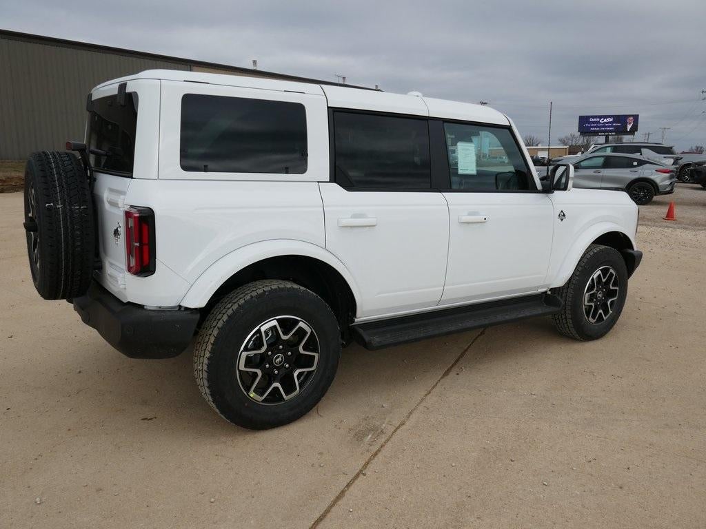 2025 Ford Bronco Outer Banks 4 Door 4x4