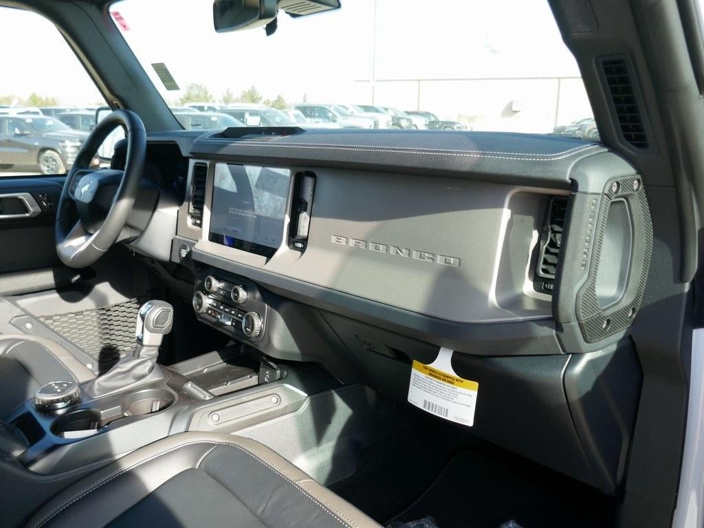 2025 Ford Bronco Outer Banks 4 Door 4x4