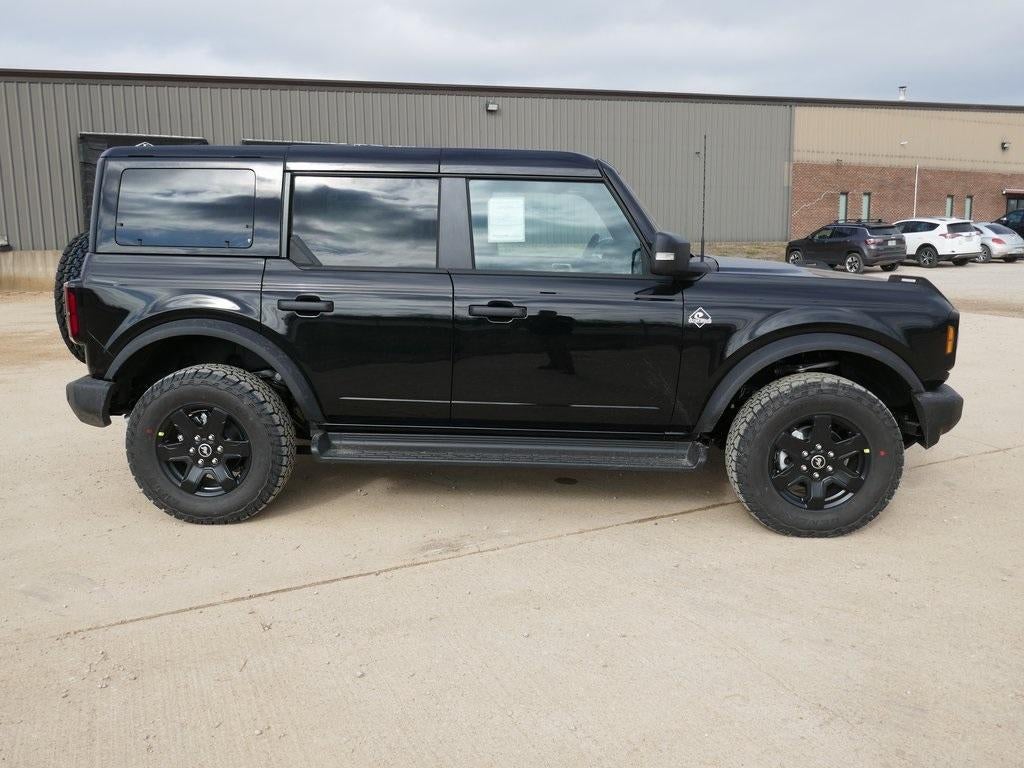 2025 Ford Bronco Outer Banks 4 Door 4x4