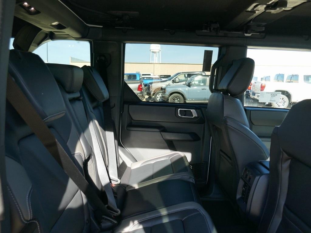 2025 Ford Bronco Outer Banks 4 Door 4x4