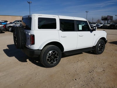 2025 Ford Bronco Outer Banks 4 Door 4x4