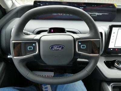 2025 Ford Expedition Max Active 4x4