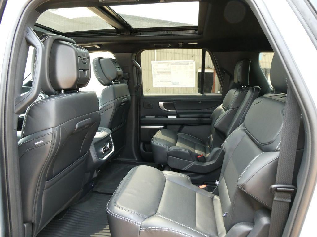 2027 Ford Expedition Max Platinum 4x4